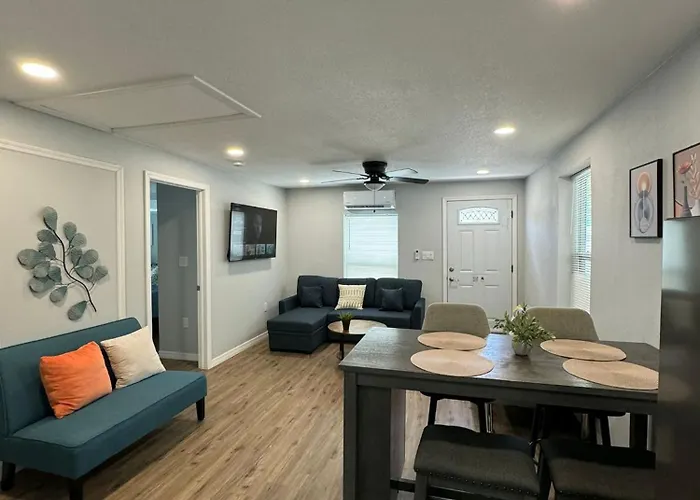 Lovely Unit Central Location