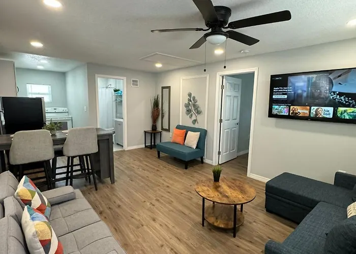 Lovely Unit Central Location