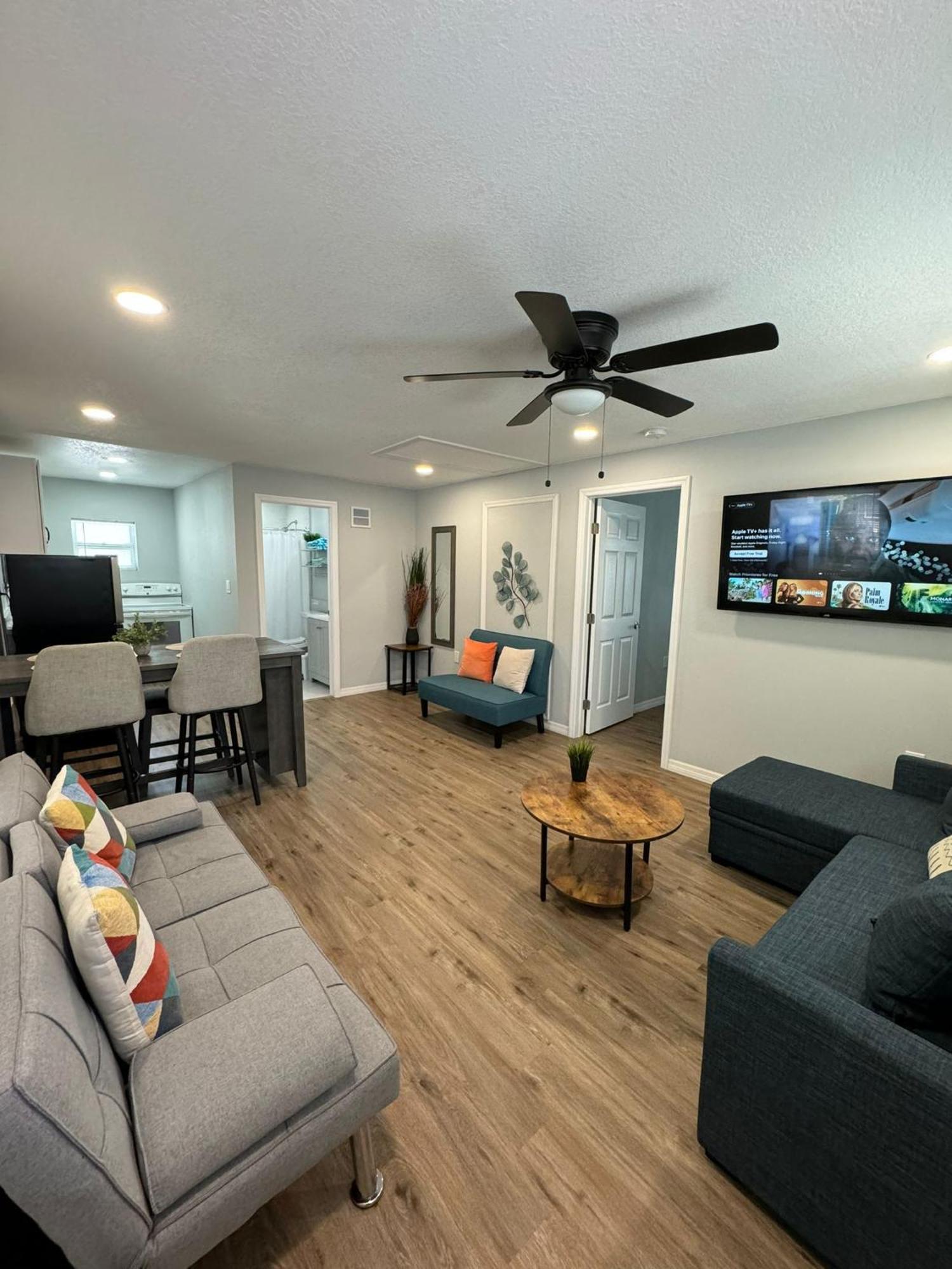 Lovely Unit Location * St. Petersburg